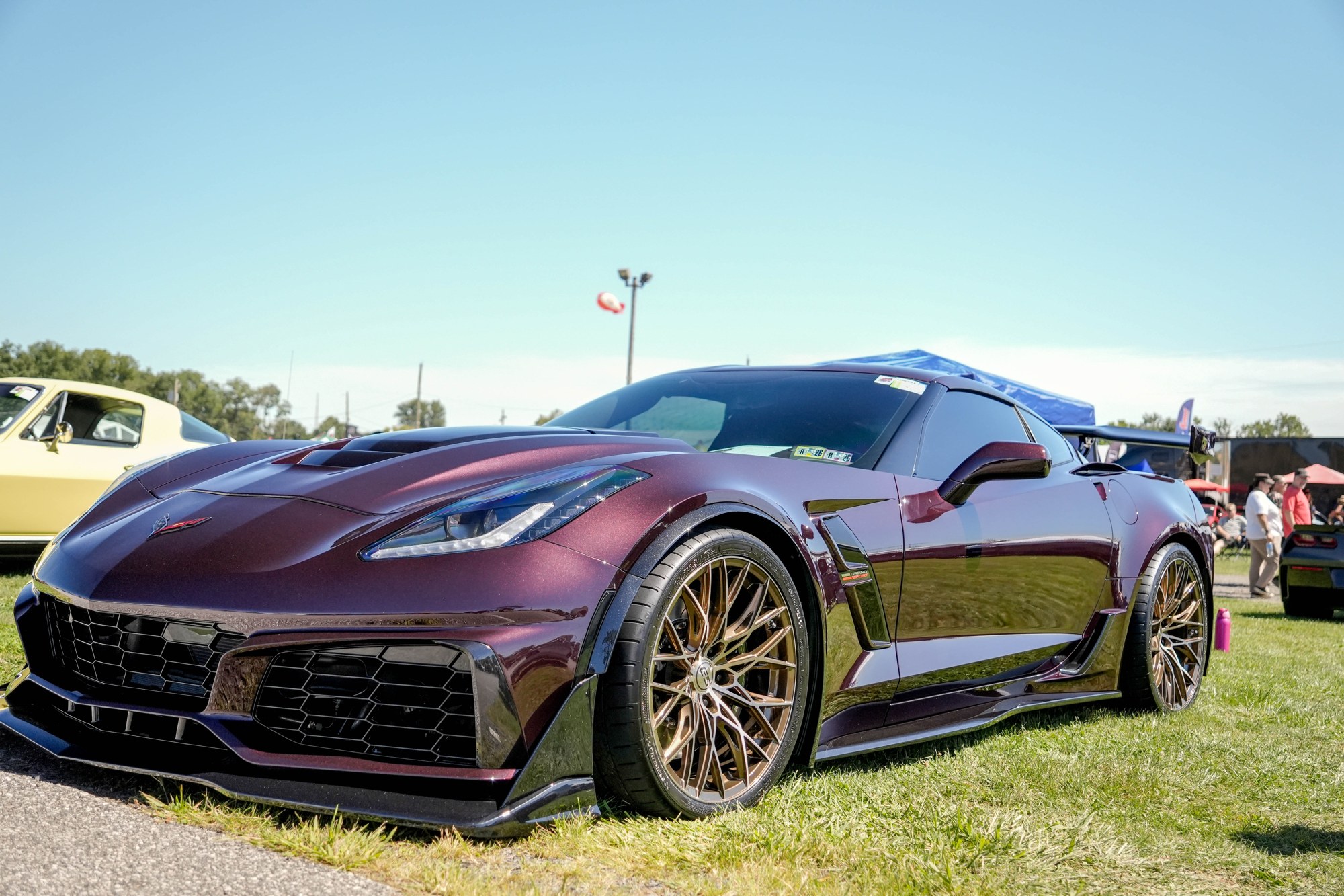 Custom Corvette with gold wheels