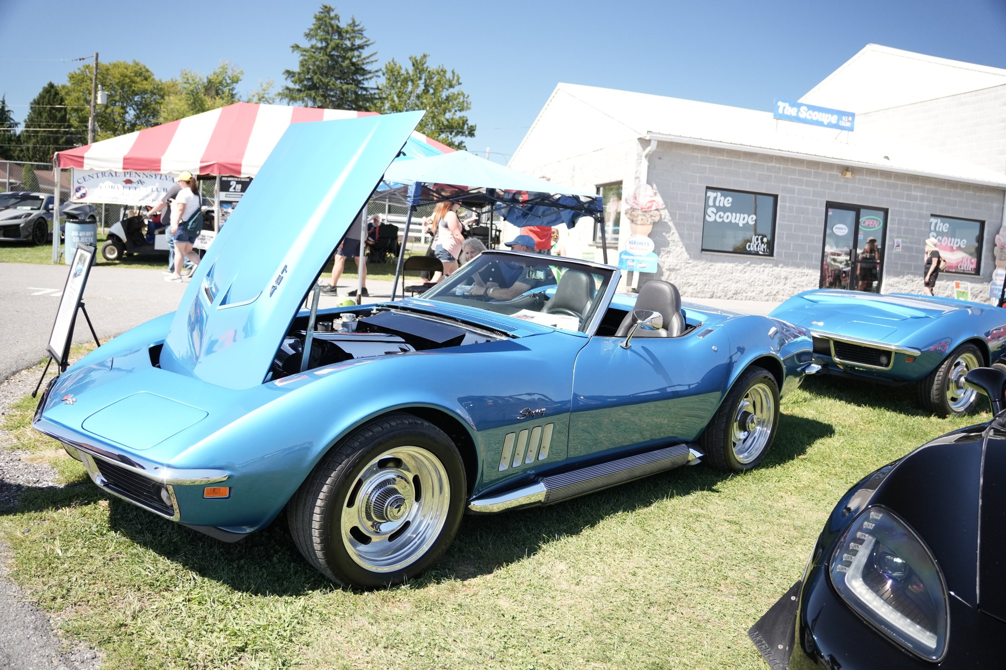 Classic blue Corvette at Carlisle